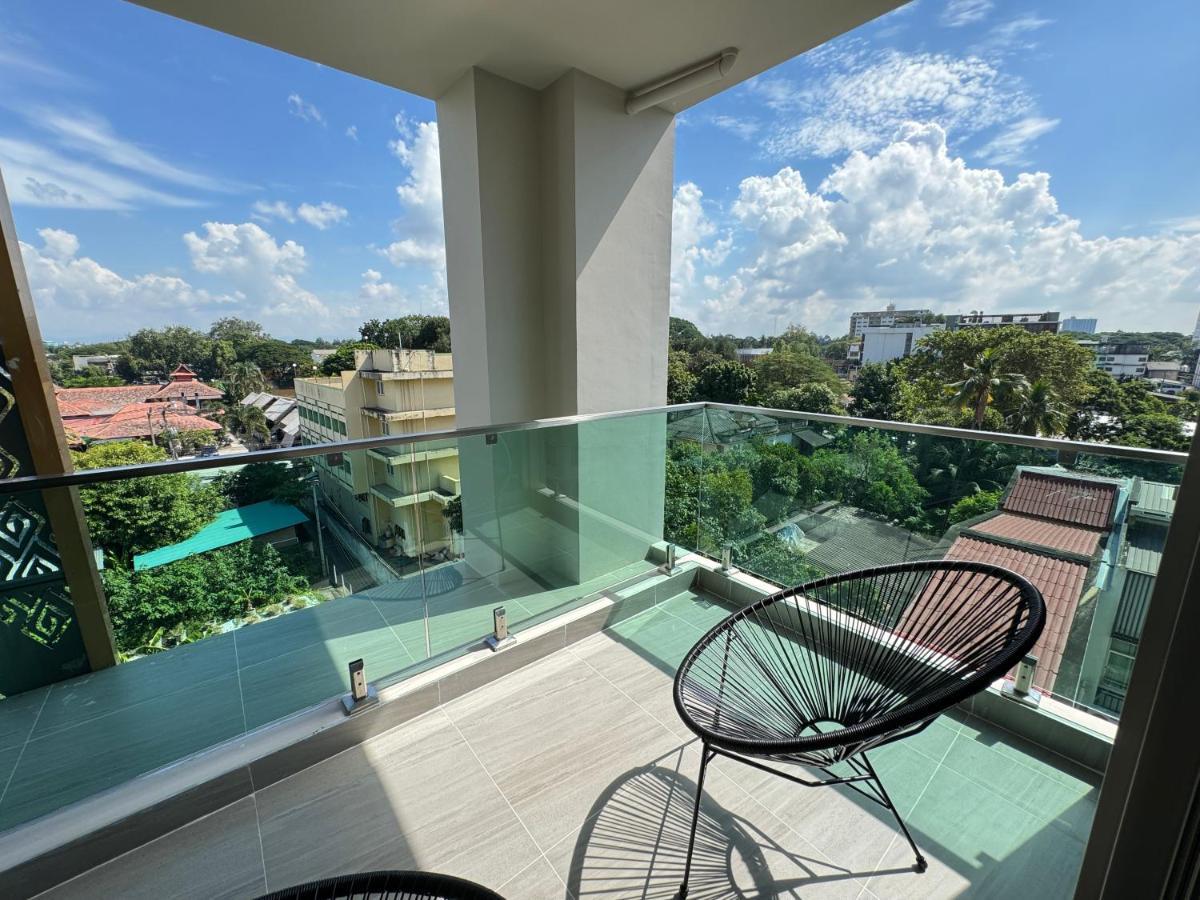 Chiang Mai Night Market Super Large Luxurious 3-Bedroom Hotel-Style Condo Exterior photo