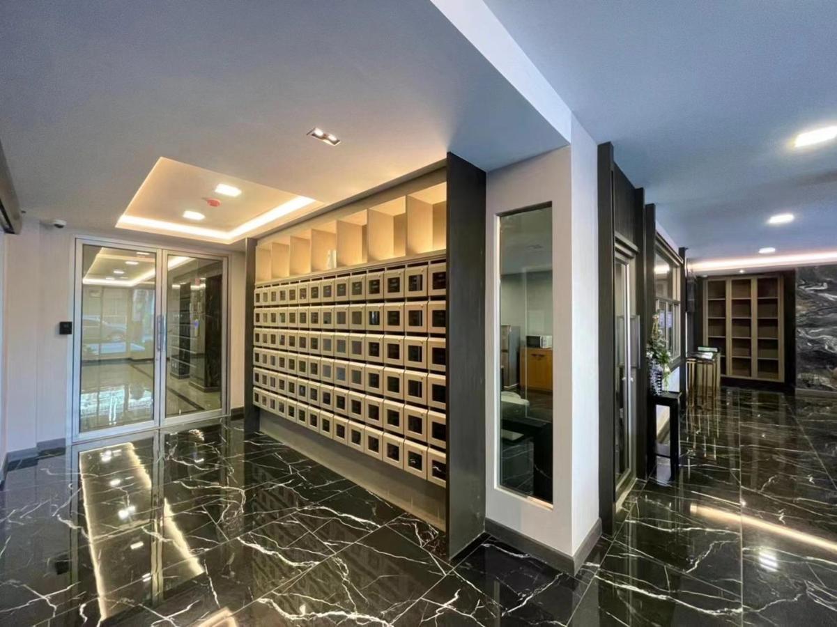 Chiang Mai Night Market Super Large Luxurious 3-Bedroom Hotel-Style Condo Exterior photo