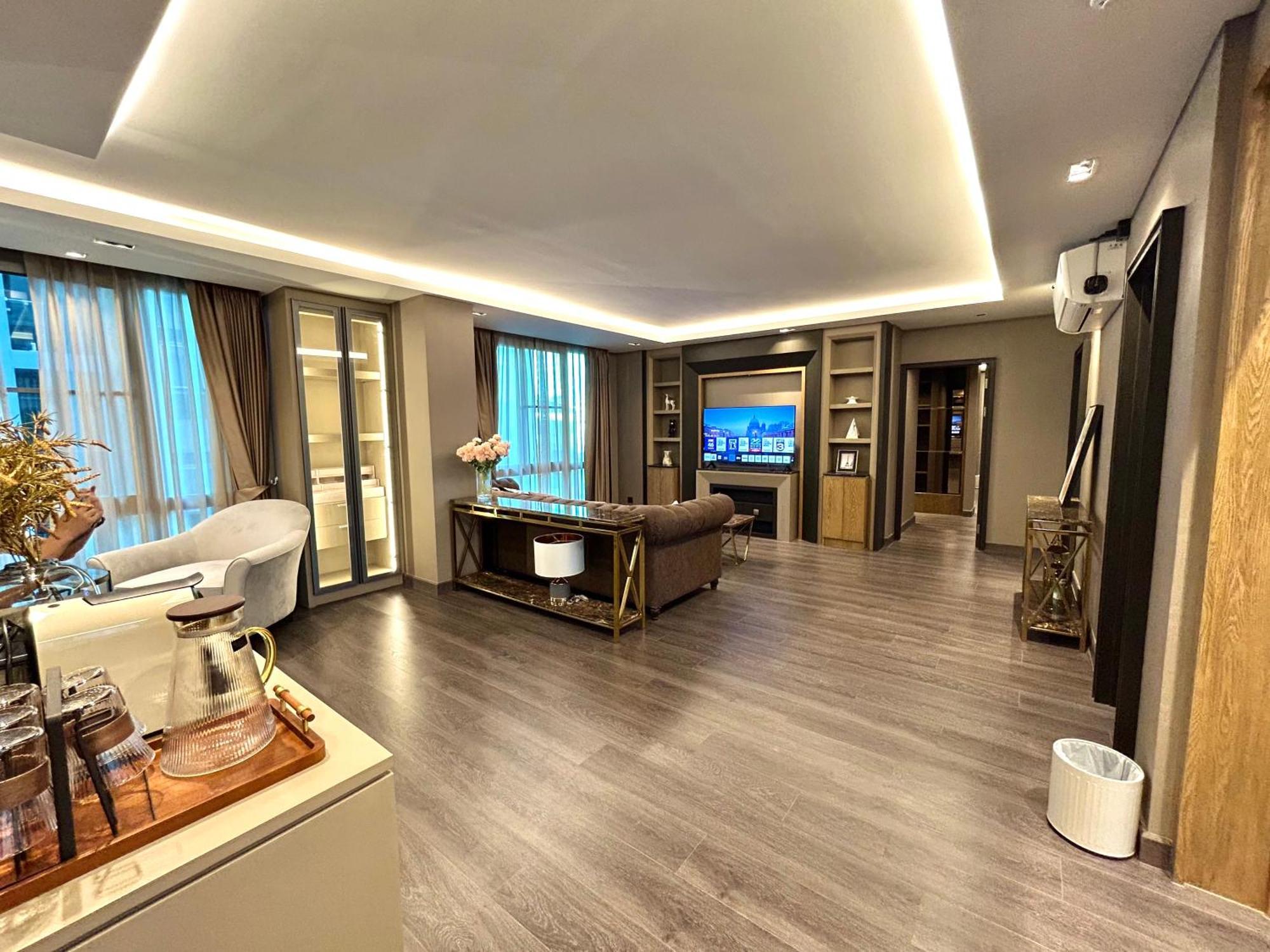 Chiang Mai Night Market Super Large Luxurious 3-Bedroom Hotel-Style Condo Exterior photo